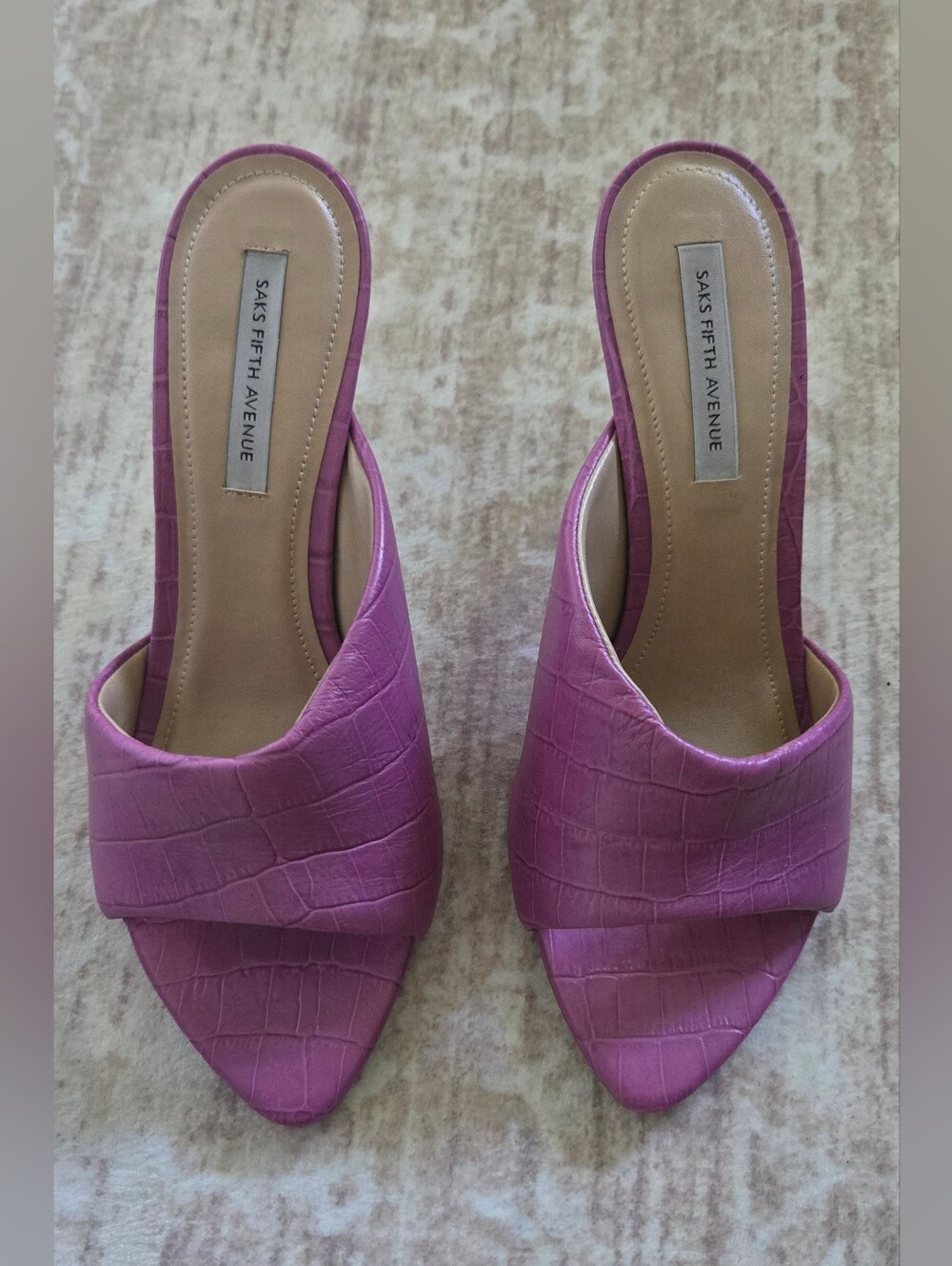 Saks Fifth Avenue Fuchsia Croc-Embossed Slide Mules Size 9